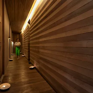 4* Курортный комплекс Club By Haadtien